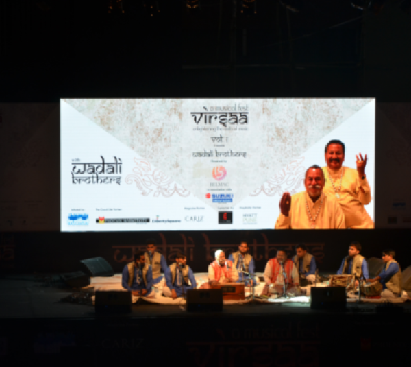 Virsaa stage performance with lights